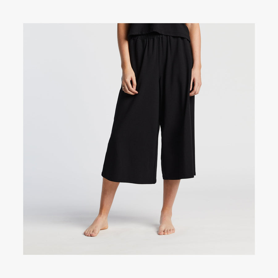 Black | Front view of Sevilla Pants in Black