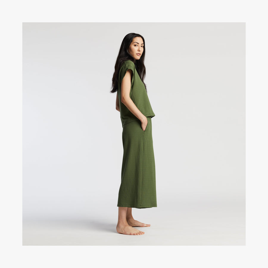 Cypress Green | Full body side view of Sevilla Pants in Cypress Green