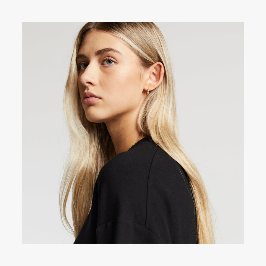 Black | Shoulder view of Kyoto Long Sleeve in Black