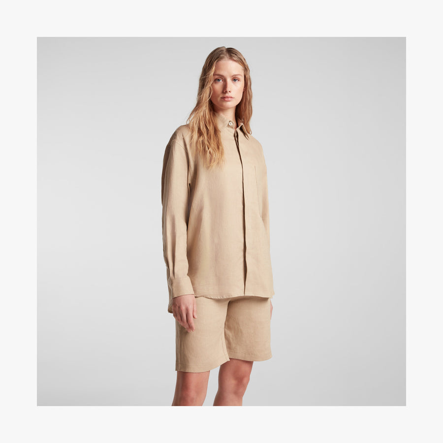 Cliff Stone | Front view of woman in Algarve Shirt in Cliff Stone