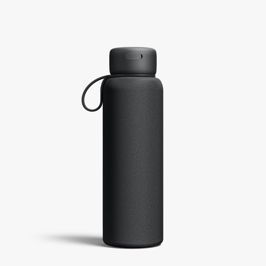 500 mL / Carbon Black | Back view of 500 mL Kiyo UVC Bottle in Carbon Black