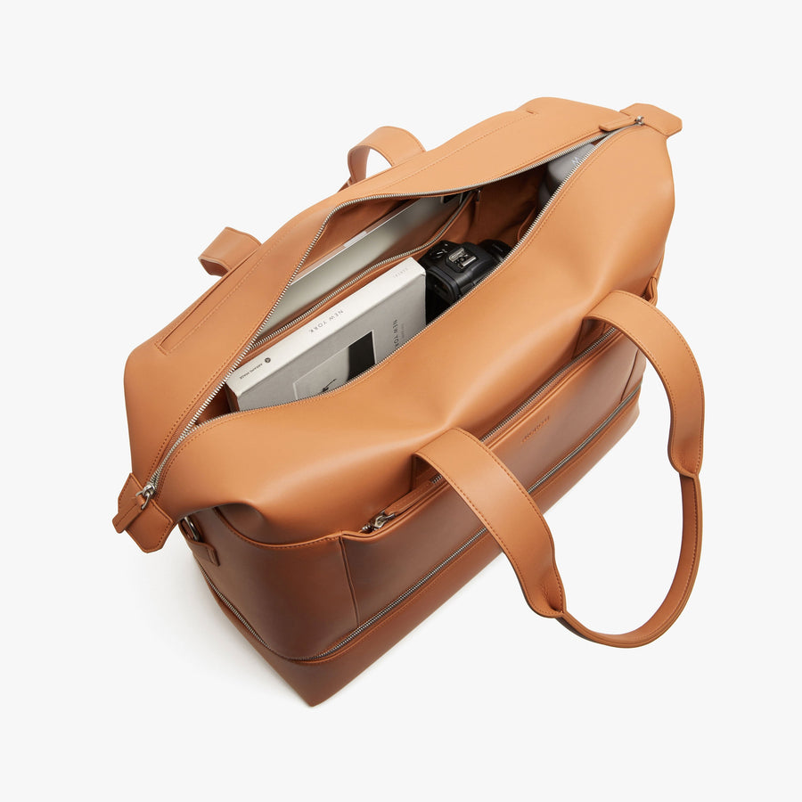 Saddle Tan (Vegan Leather) | Interior pocket view of Metro Weekender in Saddle Tan