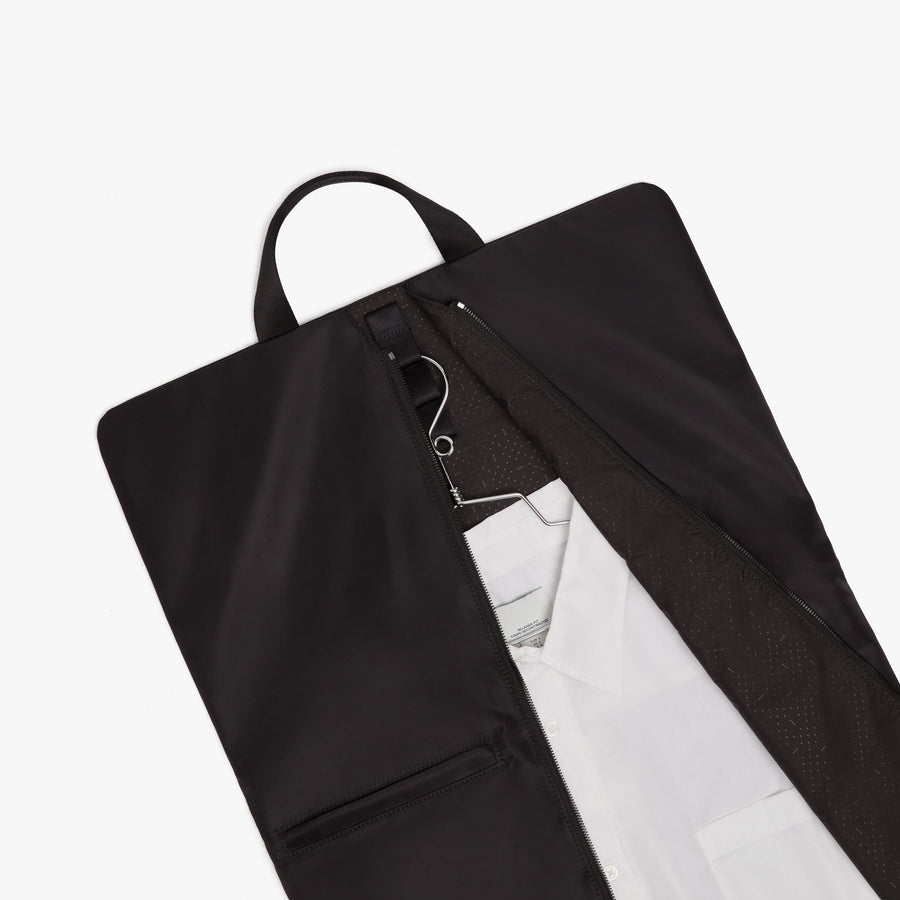 Carry-On / Carbon Black | Garment Sleeve in Carbon Black