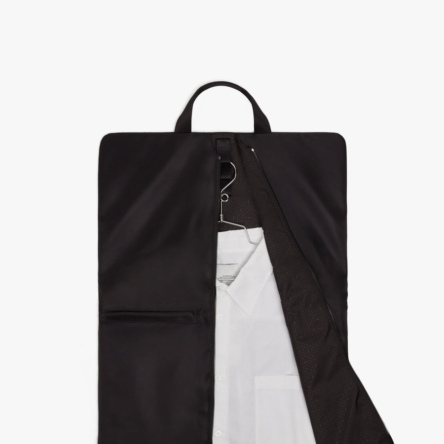 Check-In / Carbon Black | Garment Sleeve in Carbon Black