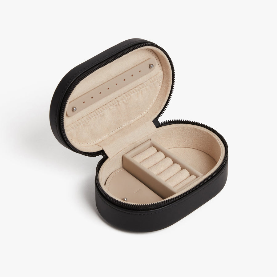 Carbon Black (Vegan Leather) | Travel Jewelry Case in Carbon Black