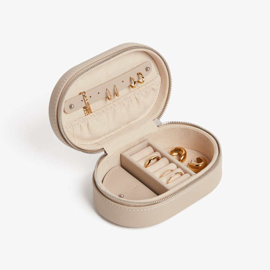 Ivory (Vegan Leather) | Travel Jewelry Case in Ivory