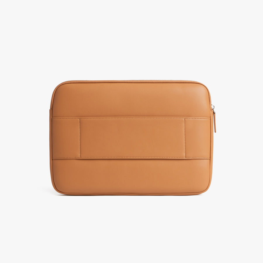 14-inch / Saddle Tan (Vegan Leather) | Metro Laptop Sleeve in Saddle Tan