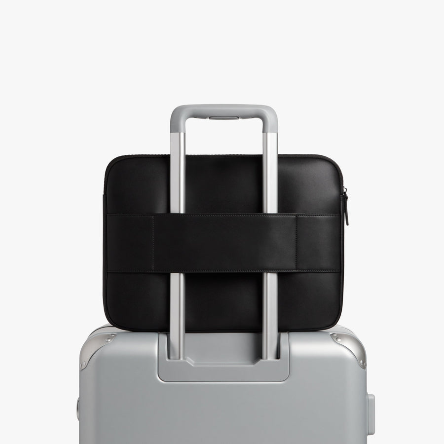 16-inch / Carbon Black (Vegan Leather) | Metro Laptop Sleeve in Carbon Black
