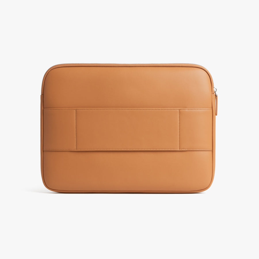 16-inch / Saddle Tan (Vegan Leather) | Metro Laptop Sleeve in Saddle Tan