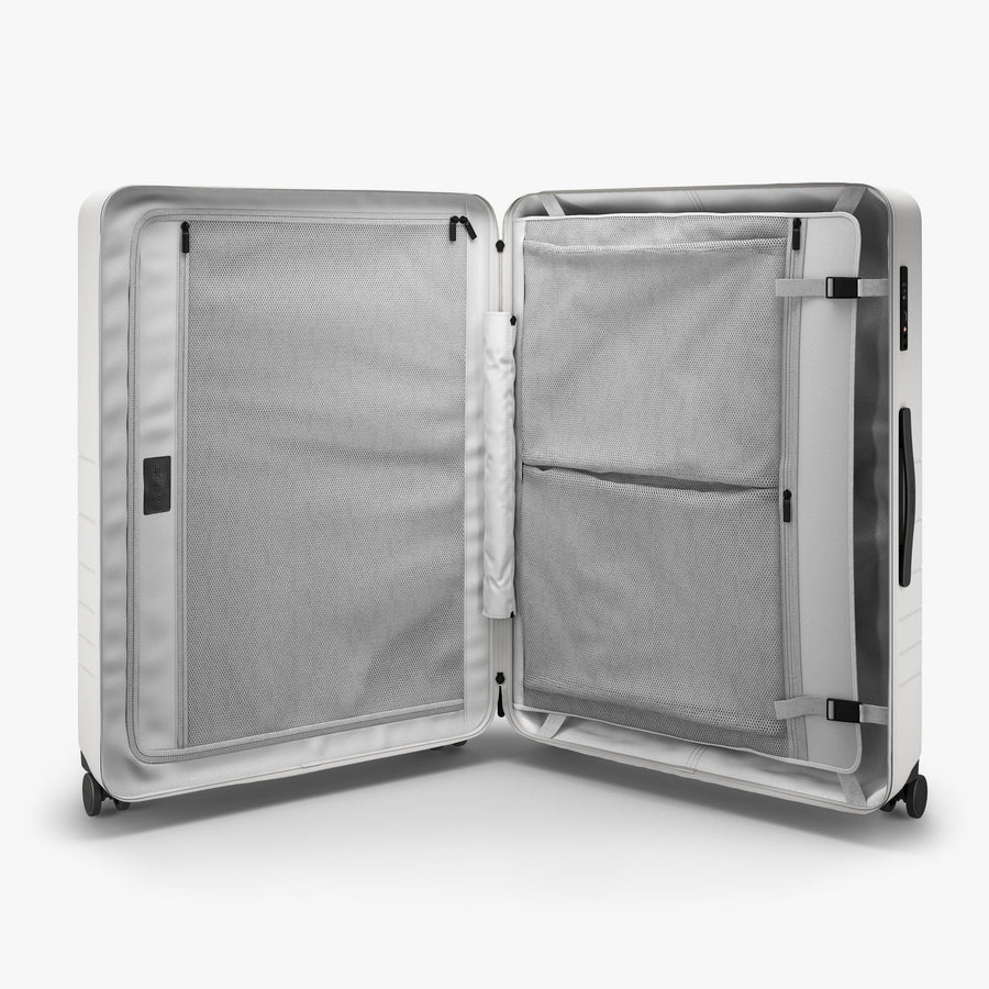 Stellar White | Inside view of Check-In Large in Stellar White