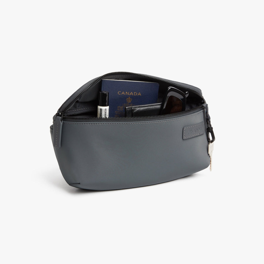 Dover Grey | Inside view of Metro Sling in Dover Grey